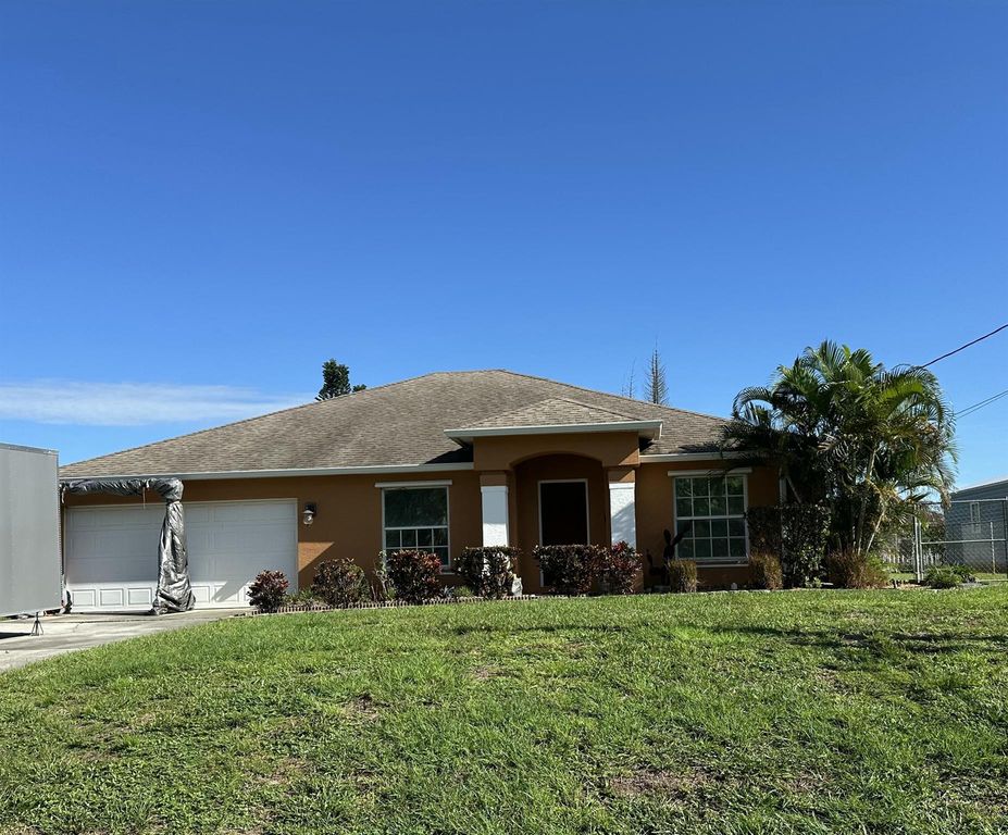 989 SW Idol Avenue, Port St Lucie, FL 34953