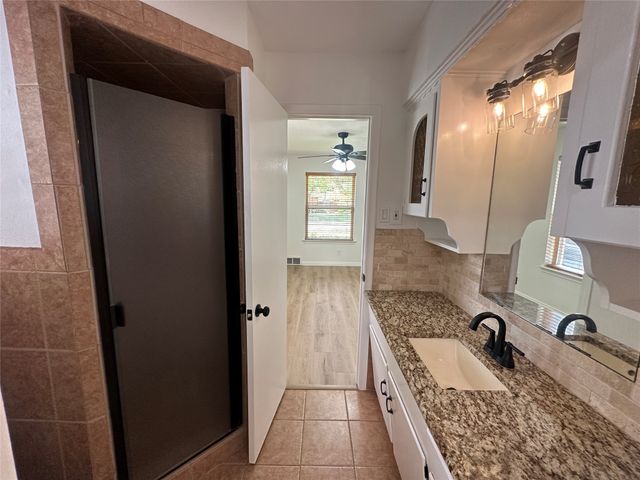 9630 Livenshire Drive, Dallas, TX 75238