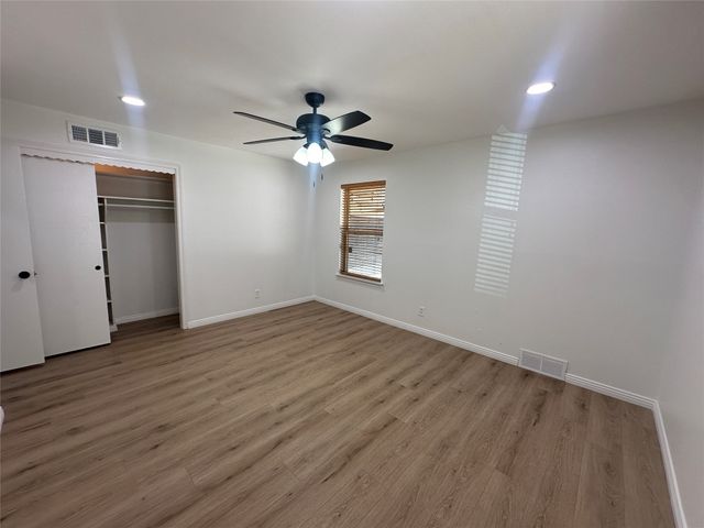 9630 Livenshire Drive, Dallas, TX 75238