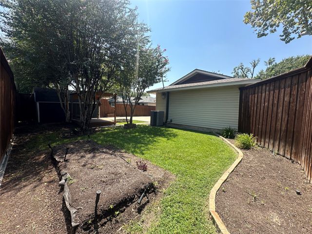 9630 Livenshire Drive, Dallas, TX 75238