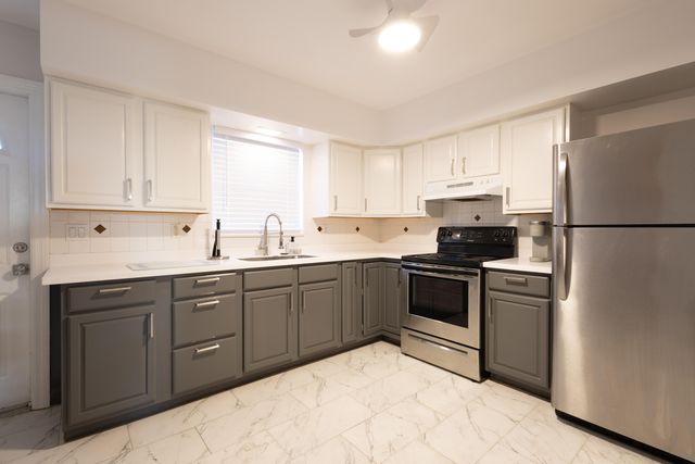 714 S Arnold Avenue B Left Side, Lantana, FL 33462