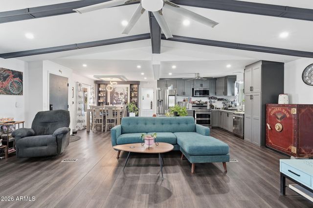 1613 E Villa Rita Drive, Phoenix, AZ 85022