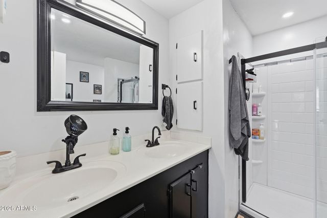 1613 E Villa Rita Drive, Phoenix, AZ 85022