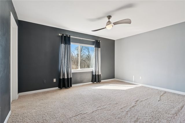 1010 Norwood Drive SE, Cedar Rapids, IA 52403