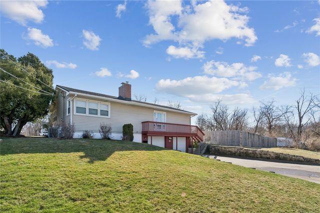 1010 Norwood Drive SE, Cedar Rapids, IA 52403