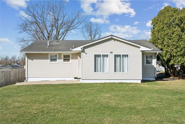 1010 Norwood Drive SE, Cedar Rapids, IA 52403