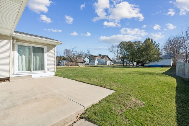 1010 Norwood Drive SE, Cedar Rapids, IA 52403