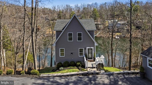 1239 LAKEVIEW DR, Cross Junction, VA 22625