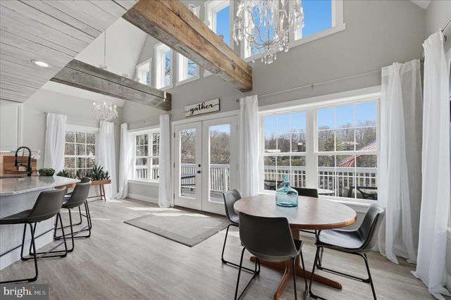 1239 LAKEVIEW DR, Cross Junction, VA 22625