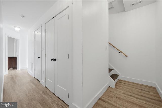 1239 LAKEVIEW DR, Cross Junction, VA 22625