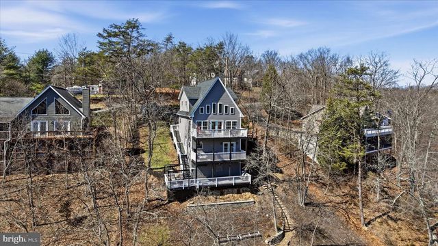 1239 LAKEVIEW DR, Cross Junction, VA 22625