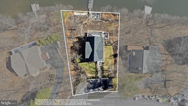 1239 LAKEVIEW DR, Cross Junction, VA 22625