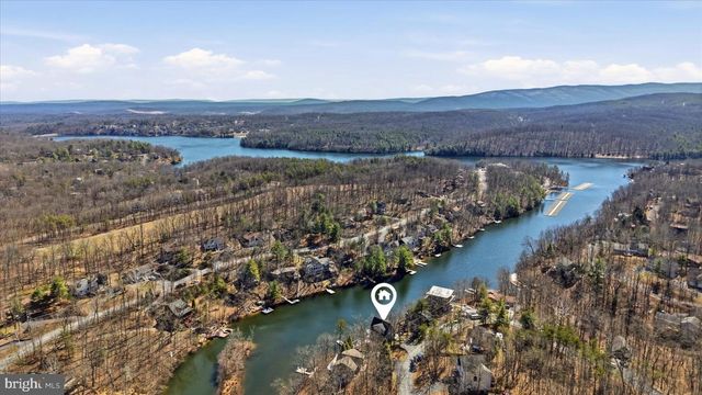 1239 LAKEVIEW DR, Cross Junction, VA 22625