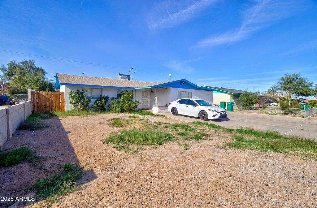 1114 N LA SIESTA Drive, Eloy, AZ 85131