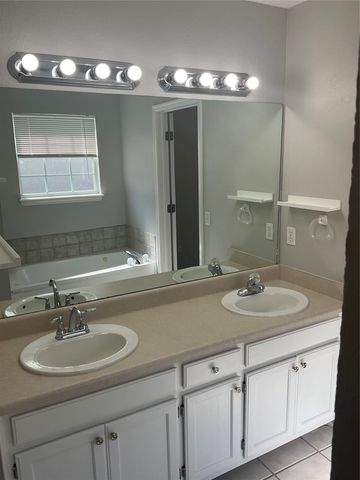 8400 E Lansing Street, Broken Arrow, OK 74014