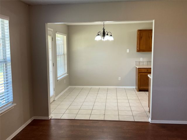 8400 E Lansing Street, Broken Arrow, OK 74014