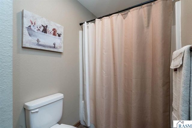 101 Skylark Drive, Mankato, MN 56001