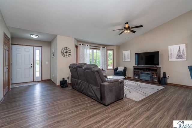 101 Skylark Drive, Mankato, MN 56001
