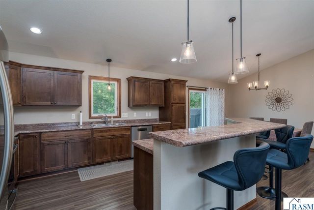 101 Skylark Drive, Mankato, MN 56001