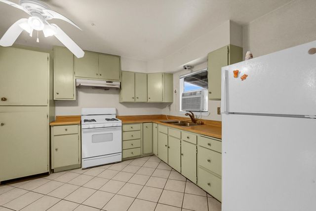 6311 8th St, Riverbank, CA 95367