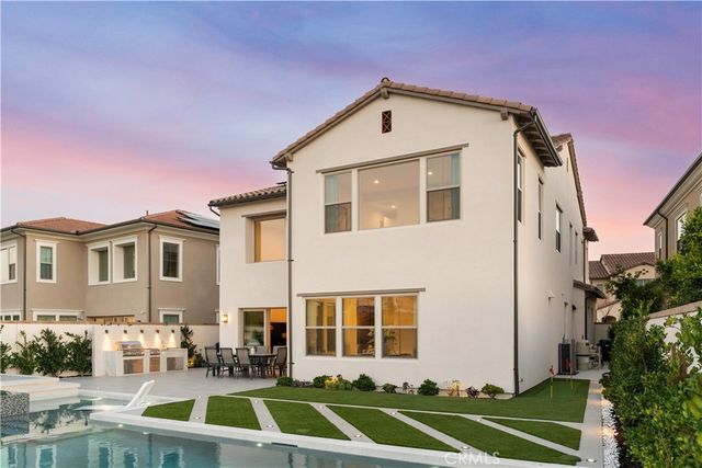 135 Sunnyslope, Irvine, CA 92618