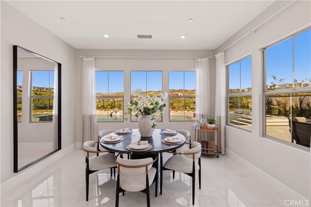 135 Sunnyslope, Irvine, CA 92618