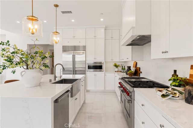 135 Sunnyslope, Irvine, CA 92618