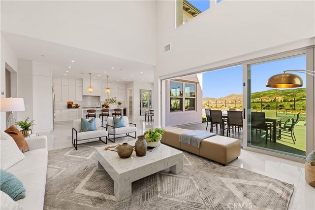 135 Sunnyslope, Irvine, CA 92618