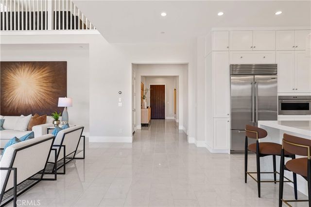 135 Sunnyslope, Irvine, CA 92618