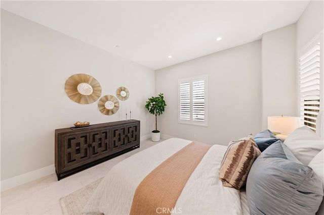 135 Sunnyslope, Irvine, CA 92618