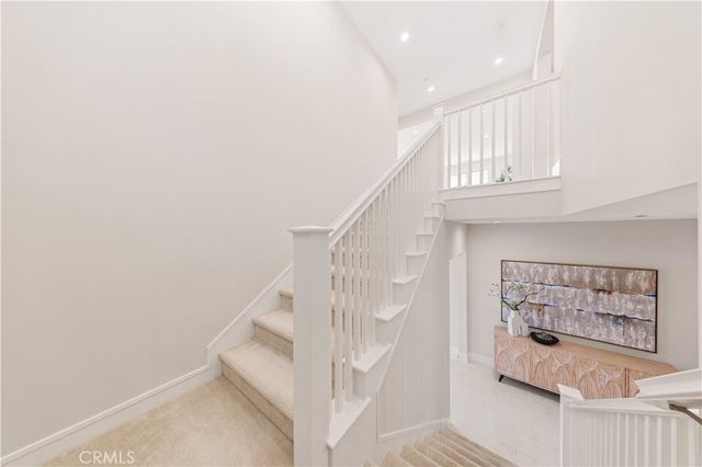 135 Sunnyslope, Irvine, CA 92618