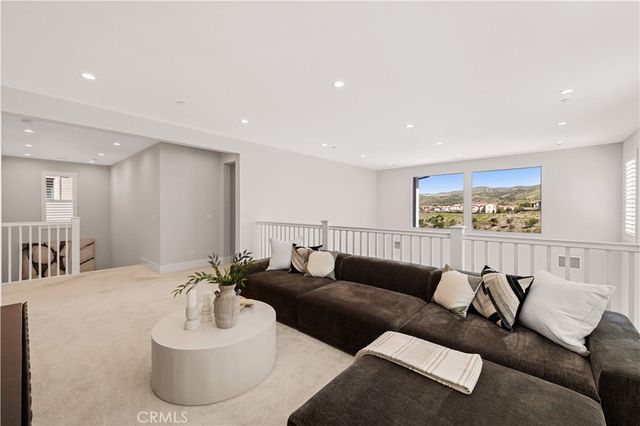 135 Sunnyslope, Irvine, CA 92618