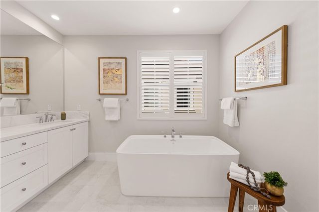 135 Sunnyslope, Irvine, CA 92618