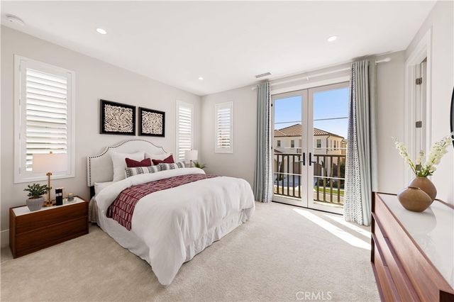 135 Sunnyslope, Irvine, CA 92618