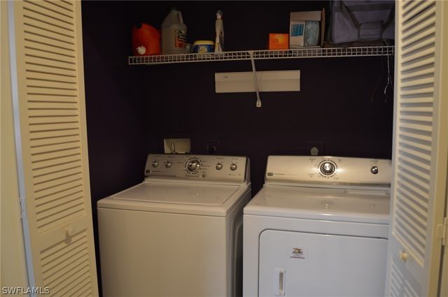 8055 Tiger CV 6-606, Naples, FL 34113