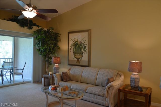 8055 Tiger CV 6-606, Naples, FL 34113