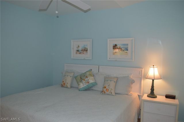 8055 Tiger CV 6-606, Naples, FL 34113