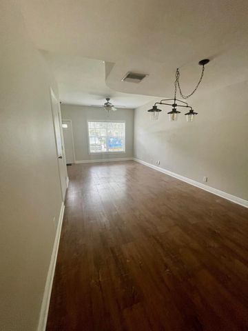 8021 Sanibel Dr 8021, Tamarac, FL 33321