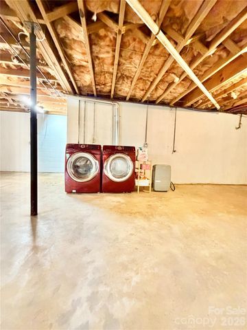 261 N Thomas Lane, Stony Point, NC 28678