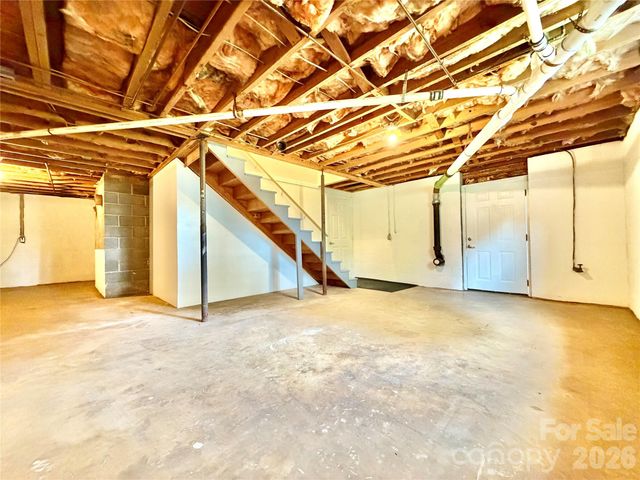 261 N Thomas Lane, Stony Point, NC 28678