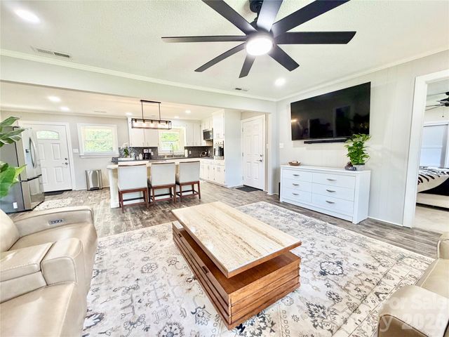 261 N Thomas Lane, Stony Point, NC 28678