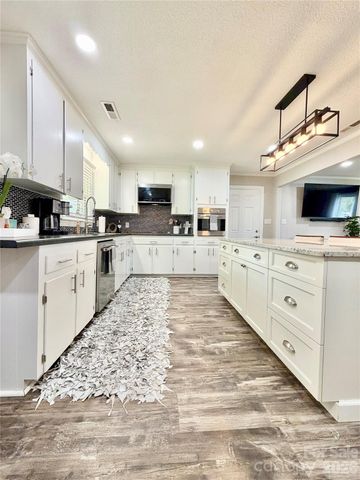 261 N Thomas Lane, Stony Point, NC 28678