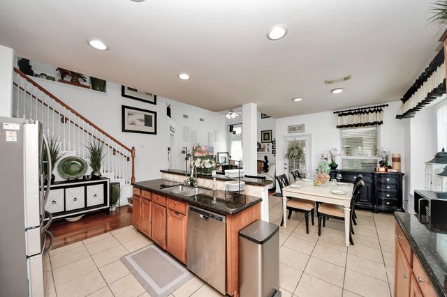 13827 Pepperstone Lane, Houston, TX 77044