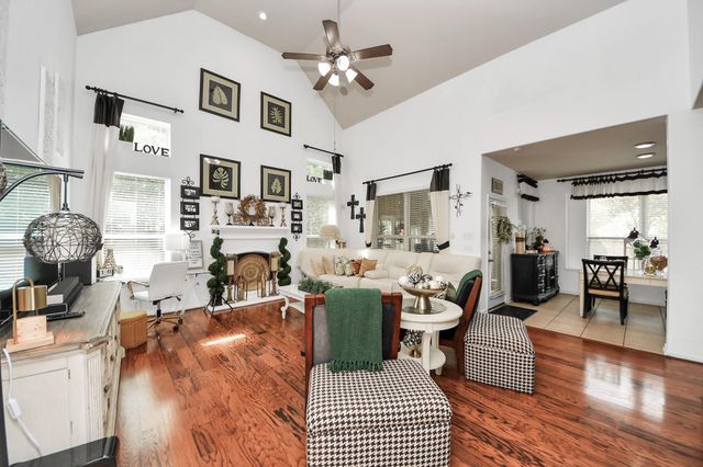 13827 Pepperstone Lane, Houston, TX 77044