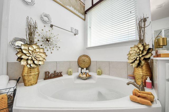 13827 Pepperstone Lane, Houston, TX 77044