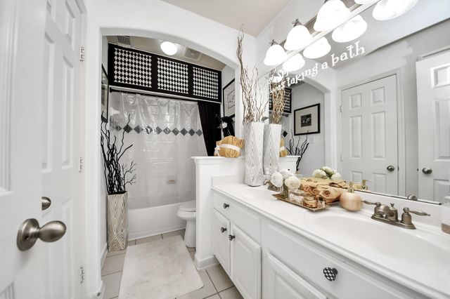 13827 Pepperstone Lane, Houston, TX 77044