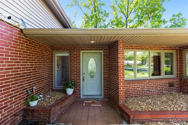 15 Ladue Ridge, Ladue, MO 63124