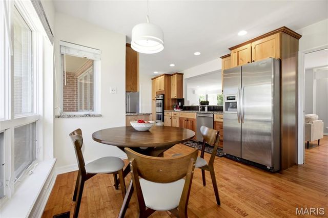 15 Ladue Ridge, Ladue, MO 63124