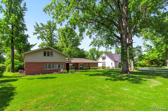15 Ladue Ridge, Ladue, MO 63124