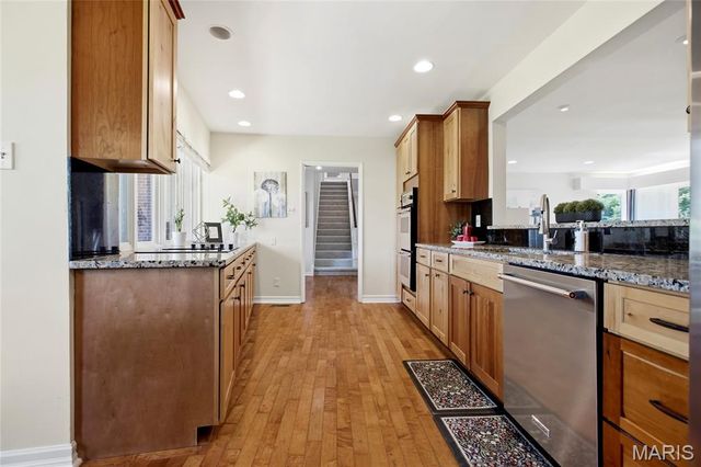 15 Ladue Ridge, Ladue, MO 63124